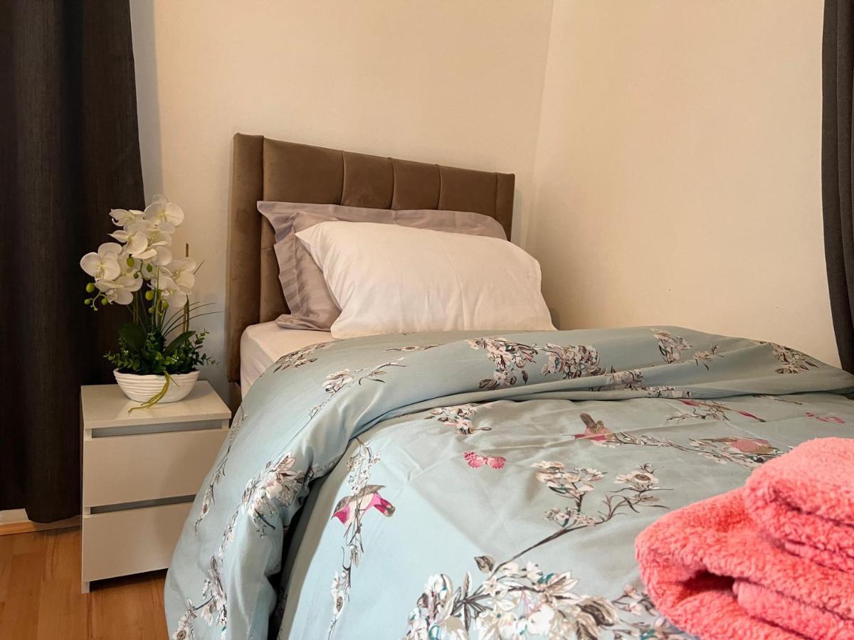 Park View Serviced Apartment - Next To Northolt Tube Station - Near Central London & Wembley Екстер'єр фото